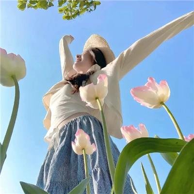 莫愁父母少黄金